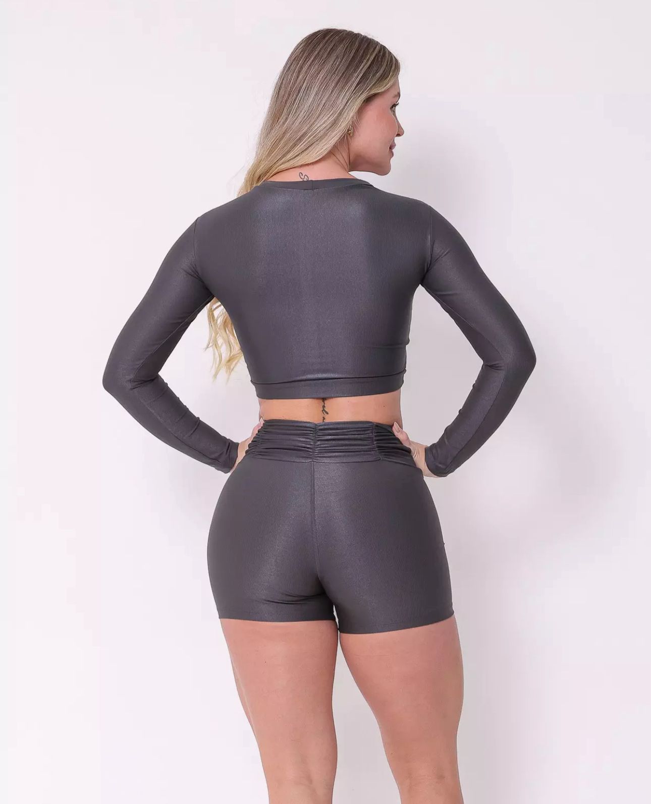 Conjunto Fitness Bermuda Grafite Power Compressão Texturizado - Imagem 3
