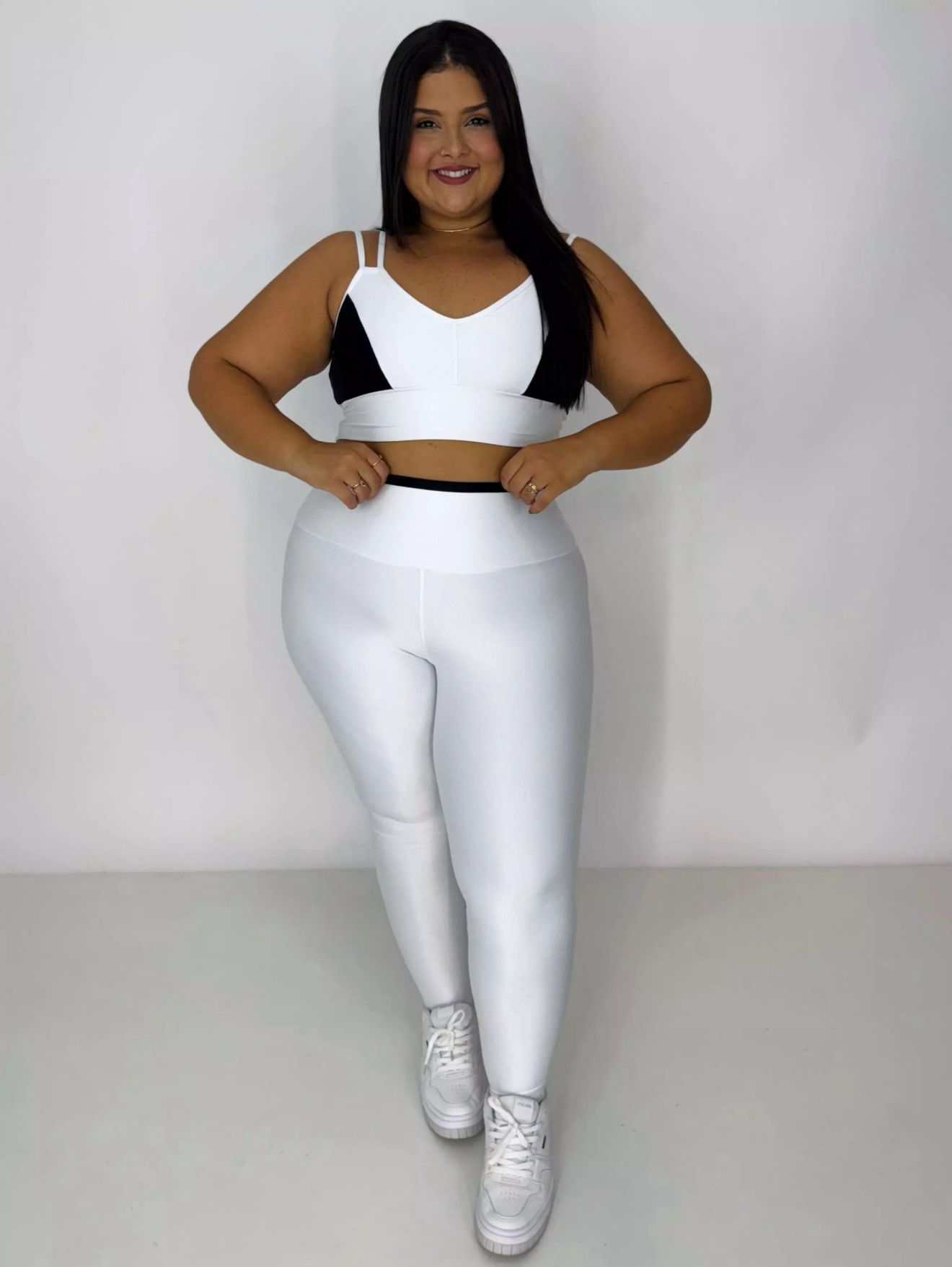 Conjunto G Fitness Branco e Preto com Top Cropped e Legging Cintura Alta - Imagem 5
