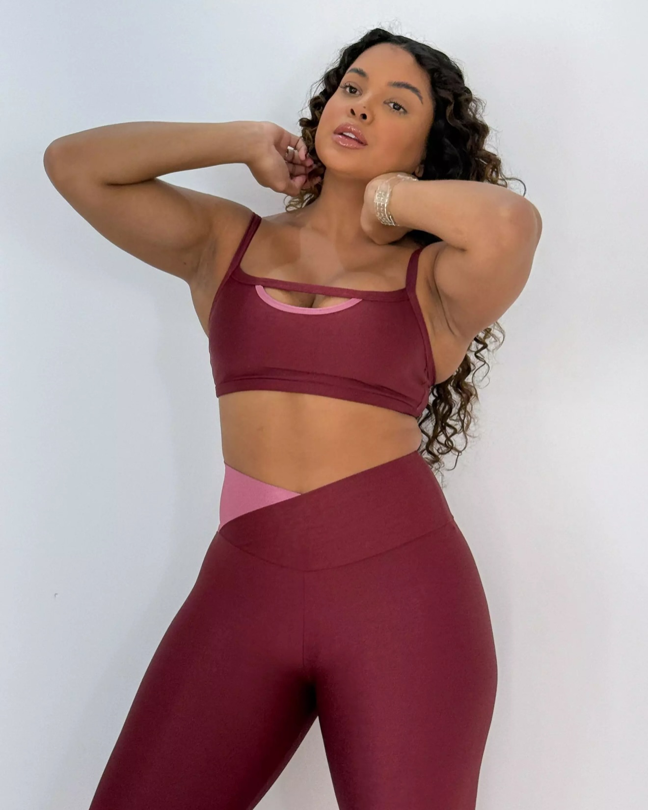 Conjunto Fitness Vinho Compressão Texturizada - Imagem 4