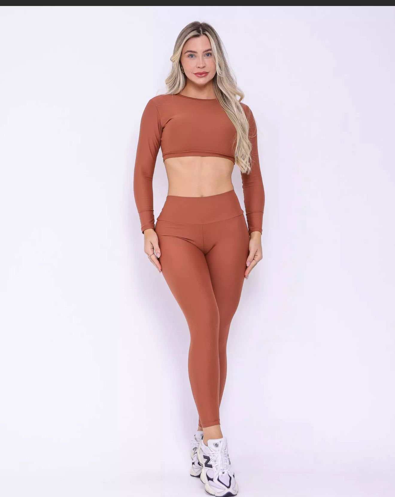 Conjunto Fitness Marrom Manga Longa lis light