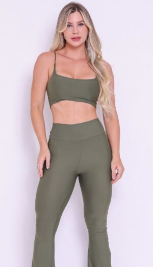 Conjunto Fitness Verde-Militar com Legging Flare