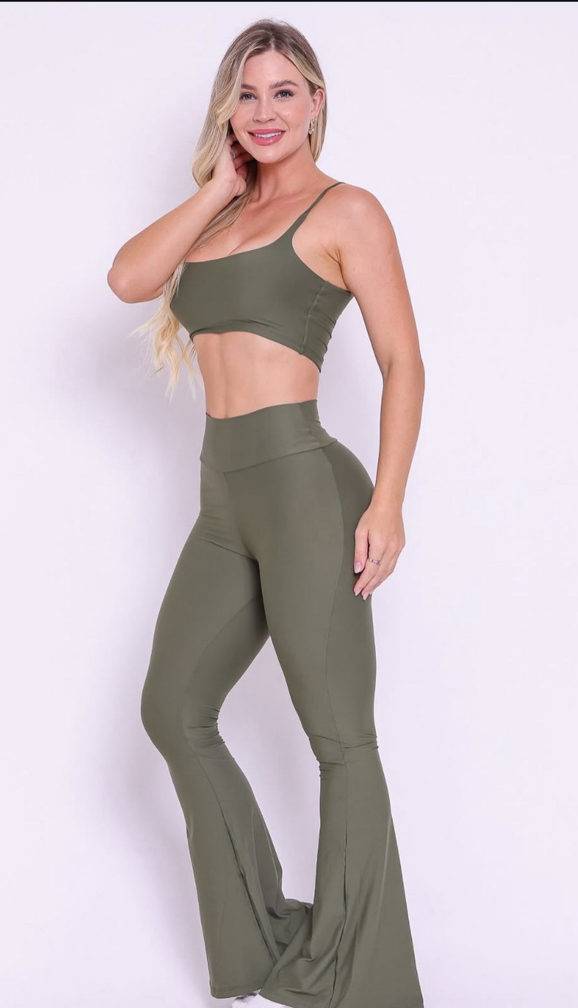 Conjunto Fitness Verde-Militar com Legging Flare - Imagem 4