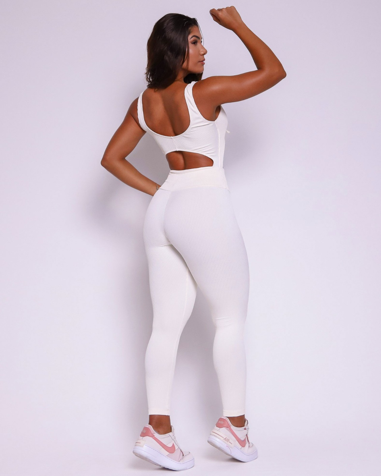 Macacão Fitness Branco com Top Amarrado - Imagem 2