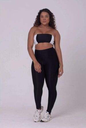 Conjunto Fitness Bicolor Preto com Legging Compressão e Top Faixa Maisa