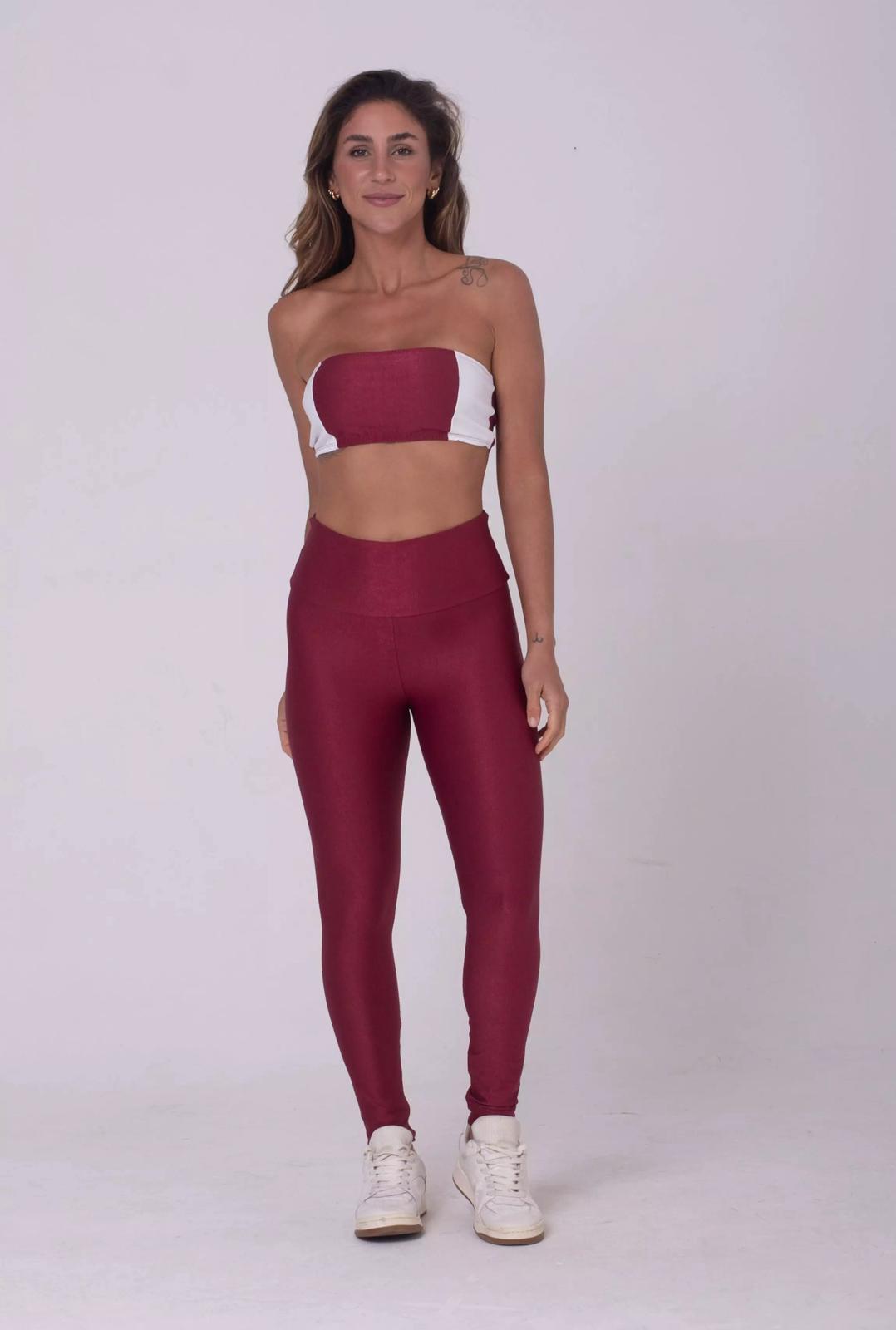 Conjunto Fitness Bicolor Cereja com Legging Compressão e Top Faixa Maisa