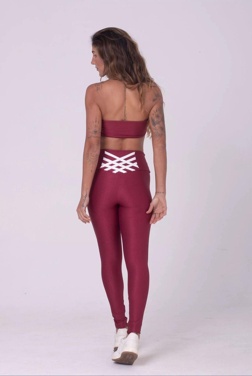 Conjunto Fitness Bicolor Cereja com Legging Compressão e Top Faixa Maisa - Imagem 4