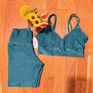 Conjunto Bermuda Cropped V Compressão Textura – Verde Petróleo